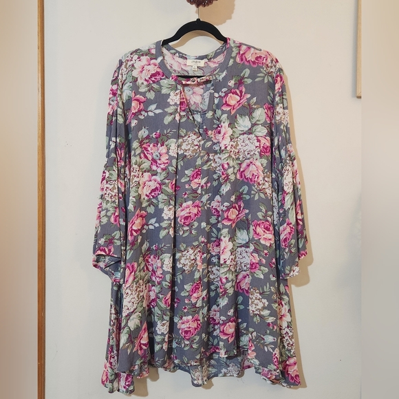 Umgee Dresses & Skirts - Umgee L Pink Roses Gray Boho Bell Sleeve Trapeze Swing Tunic Mini Dress